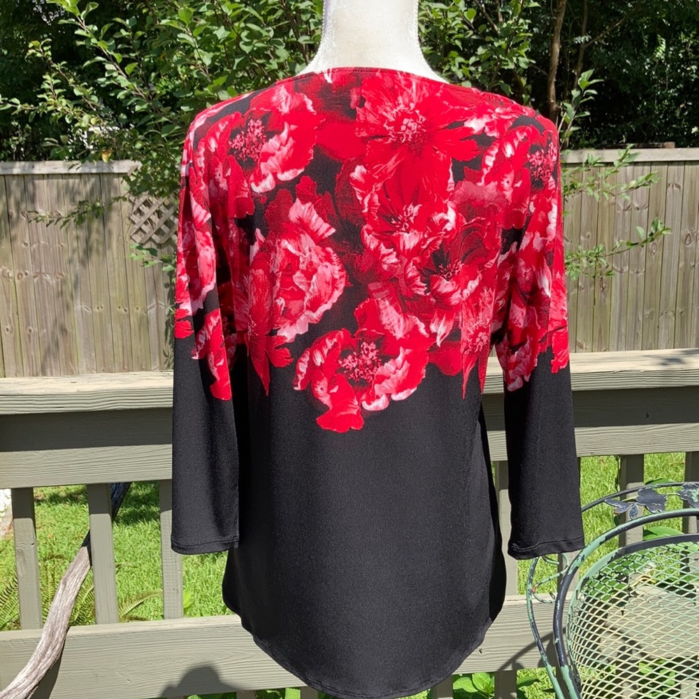 2 Fancy Calvin K Tops - Picture 14 of 16
